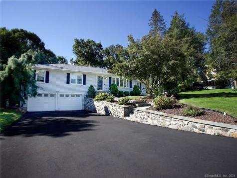 4 Belair Drive Danbury CT 06811