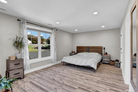 126 Harvard Place Burlington CT 06013