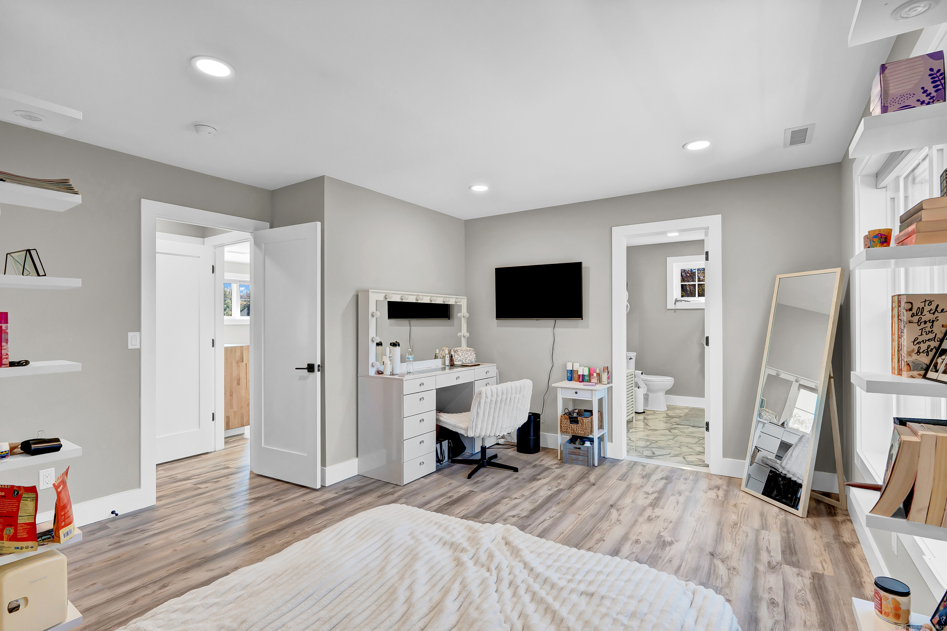 126 Harvard Place Burlington CT 06013