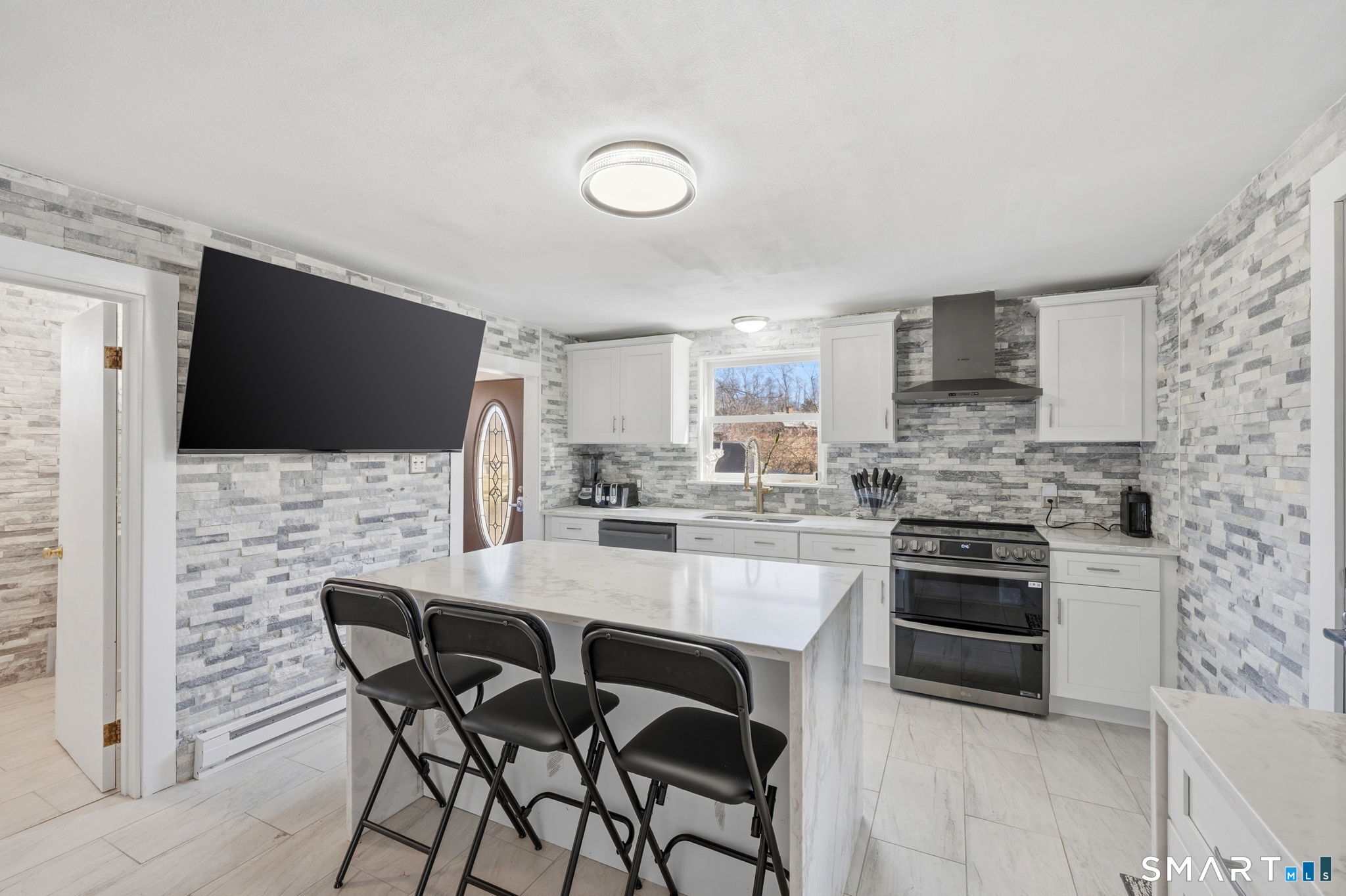 24 Newent Road Lisbon CT 06351