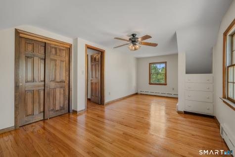24 Jordan Terrace Waterford CT 06385