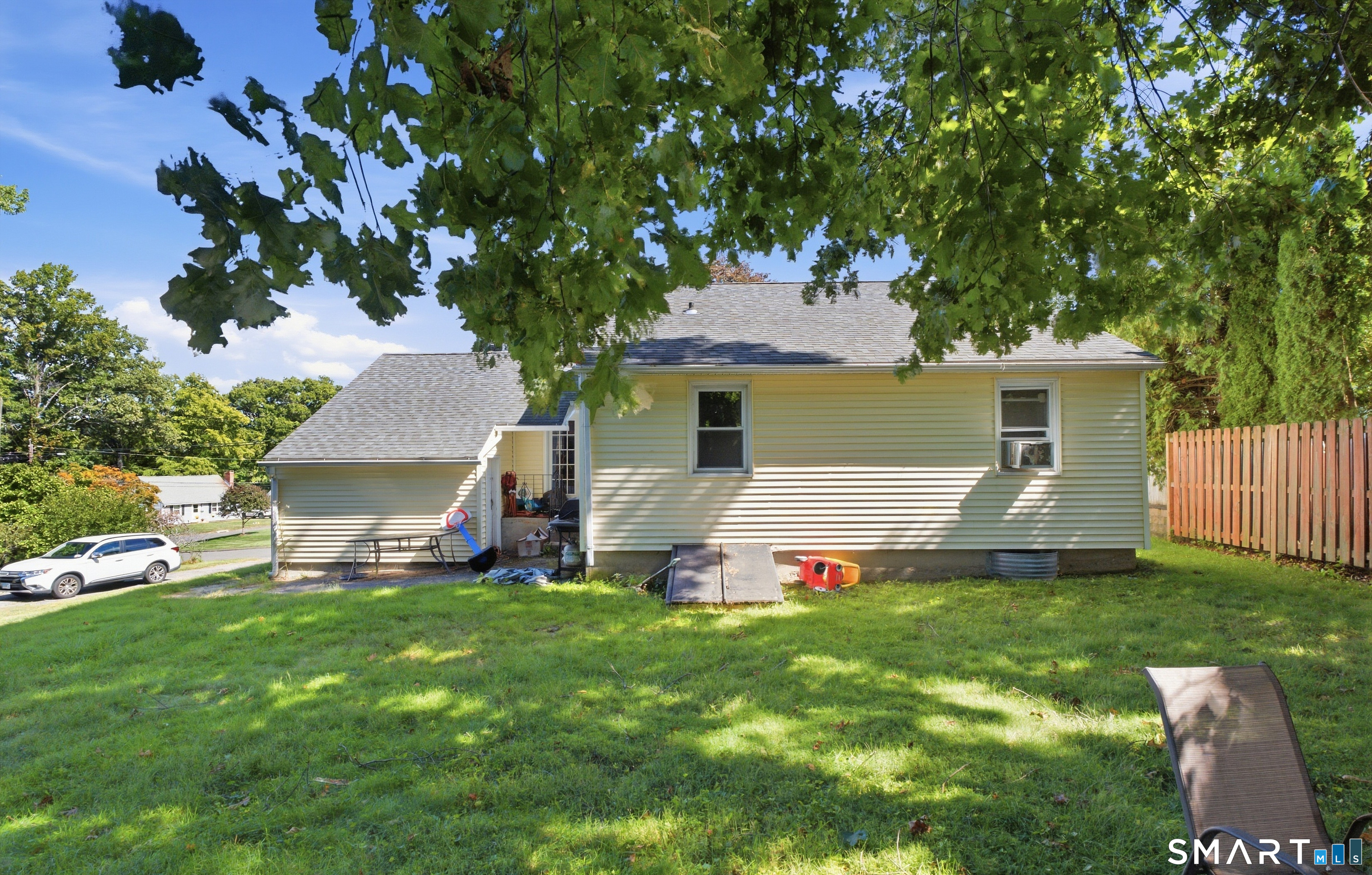 70 Leslie Court Bristol CT 06010