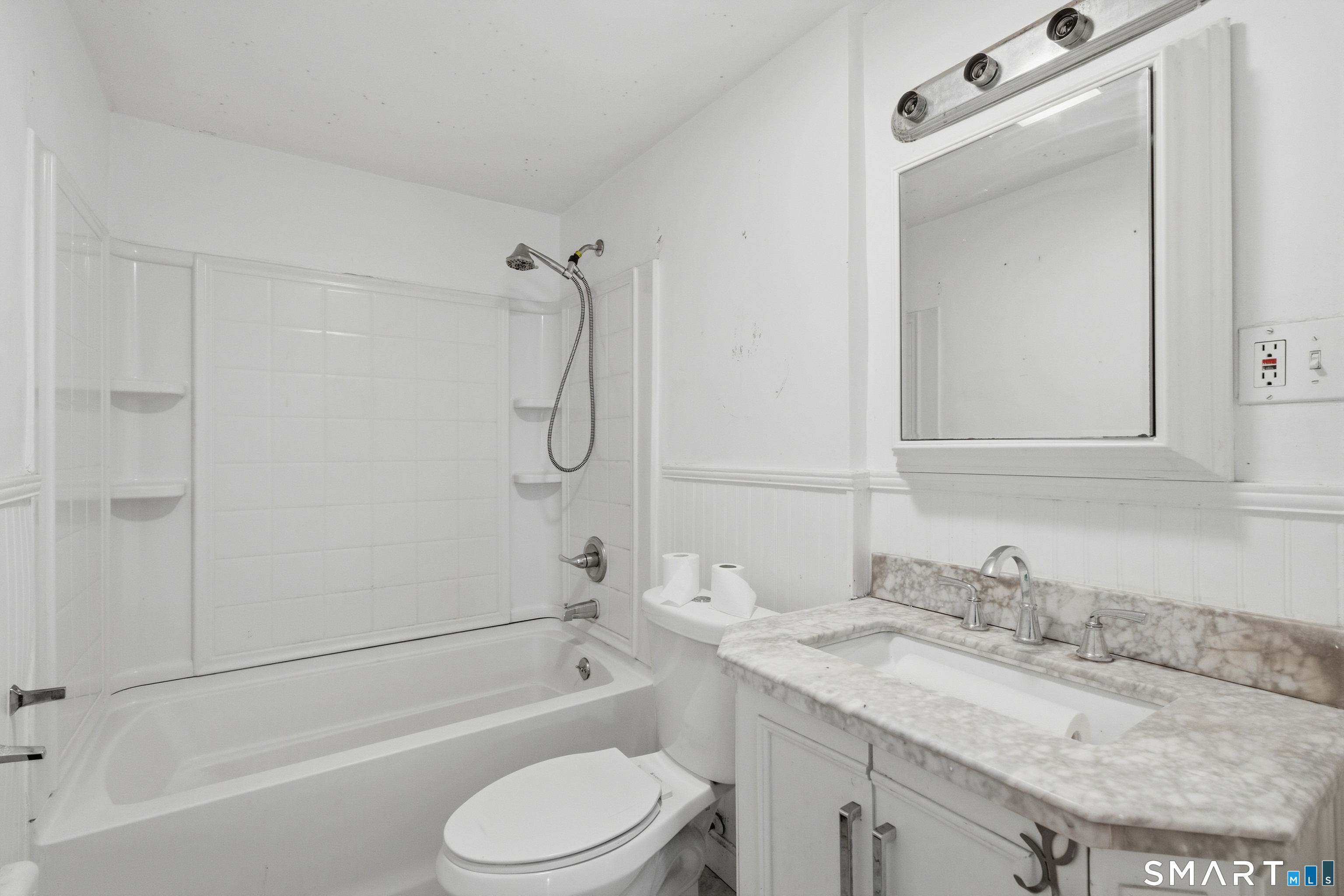 70 Leslie Court Bristol CT 06010