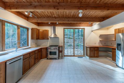 38 West Mountain Lane Roxbury CT 06783