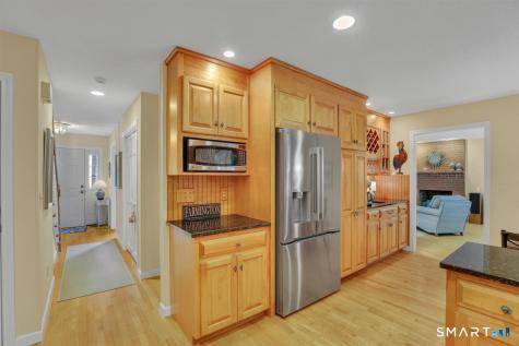11 Dunne Wood Court Farmington CT 06085