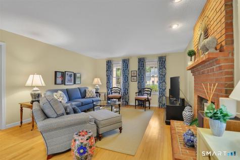 11 Dunne Wood Court Farmington CT 06085