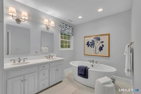 11 Dunne Wood Court Farmington CT 06085