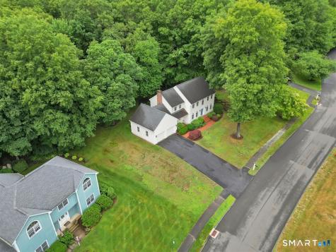 11 Dunne Wood Court Farmington CT 06085