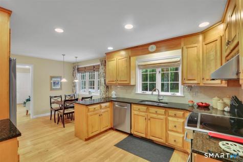 11 Dunne Wood Court Farmington CT 06085
