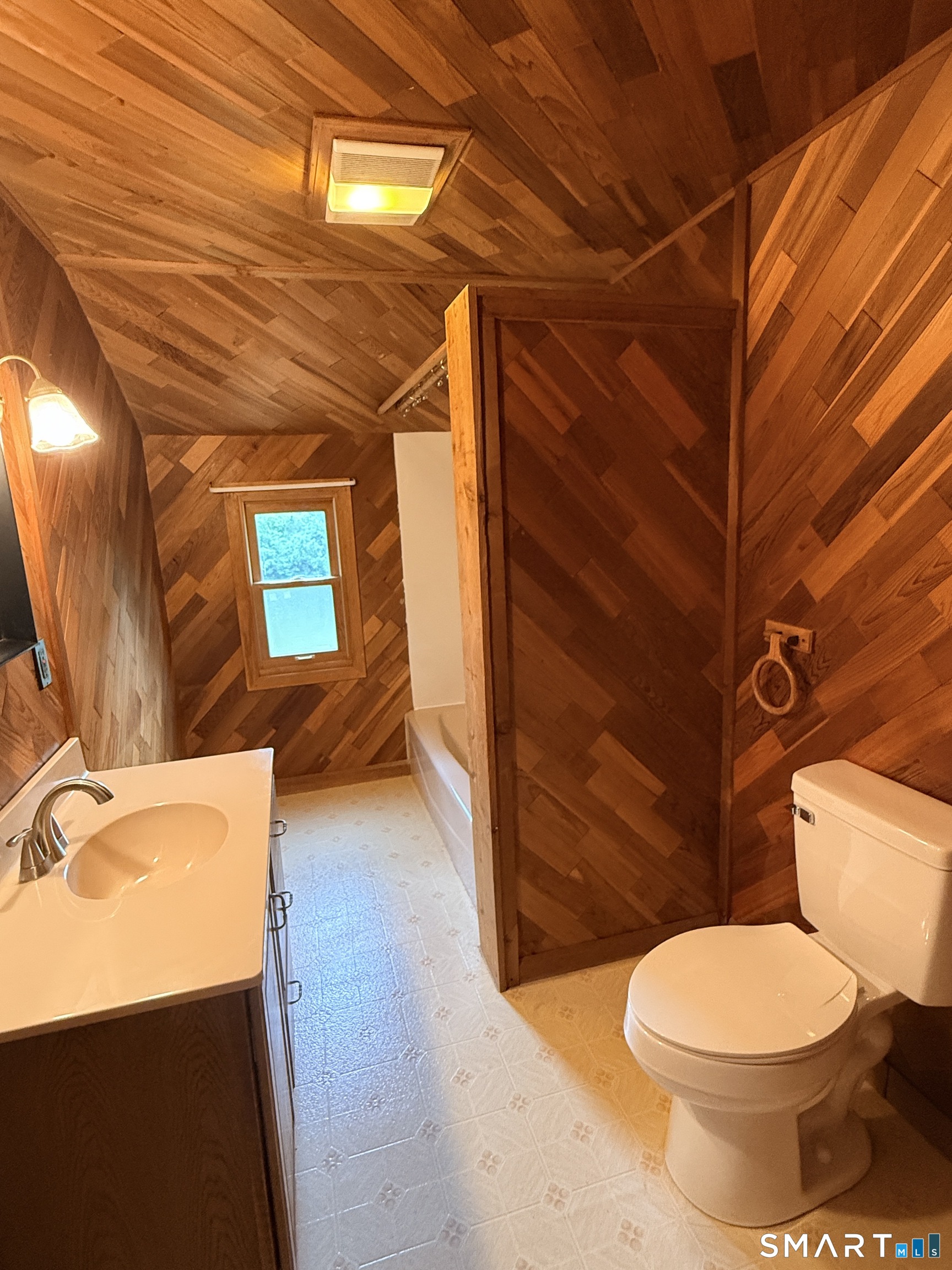 136 Losaw Road Winchester CT 06098