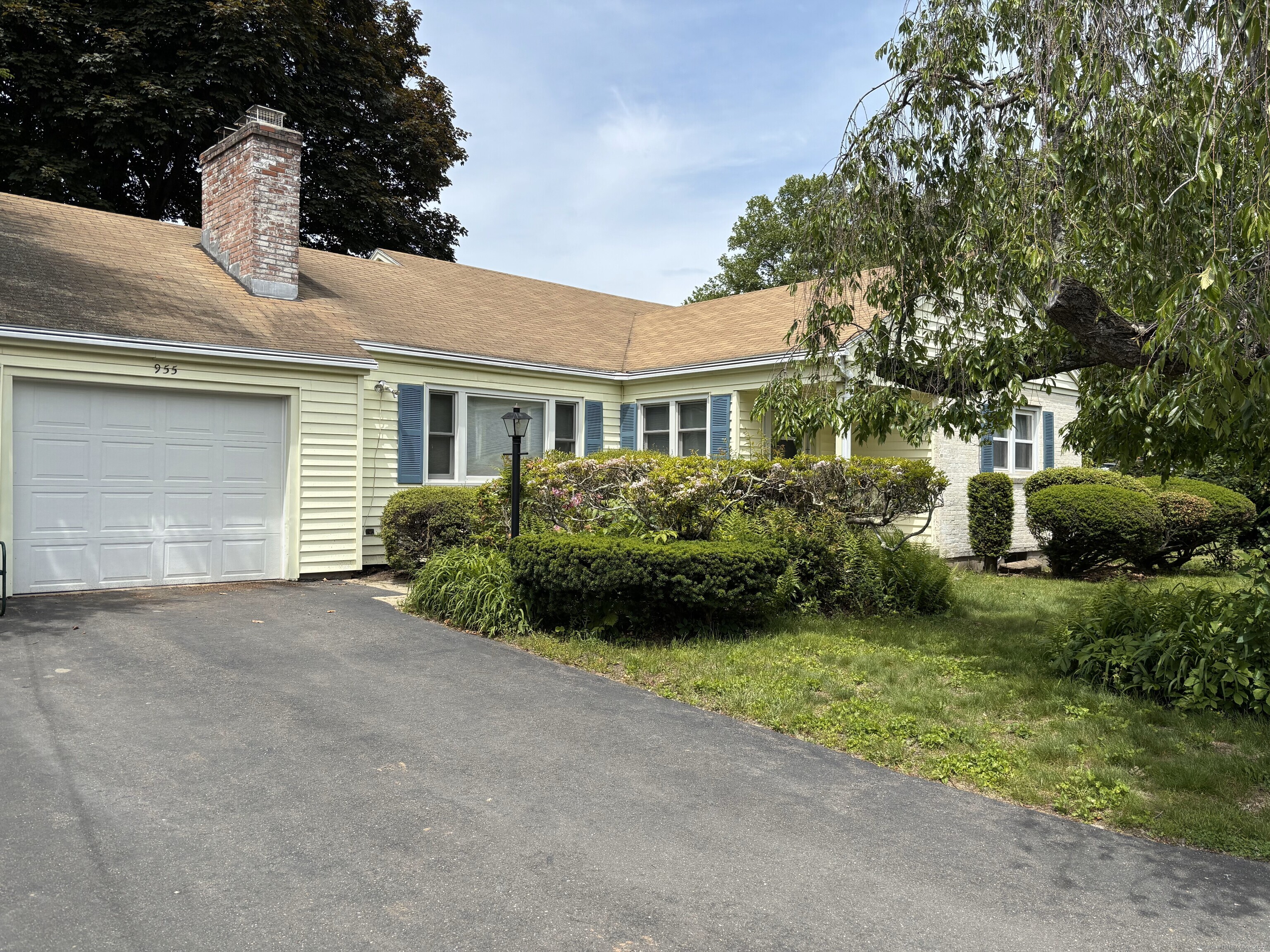 955 North Main Street West Hartford CT 06117