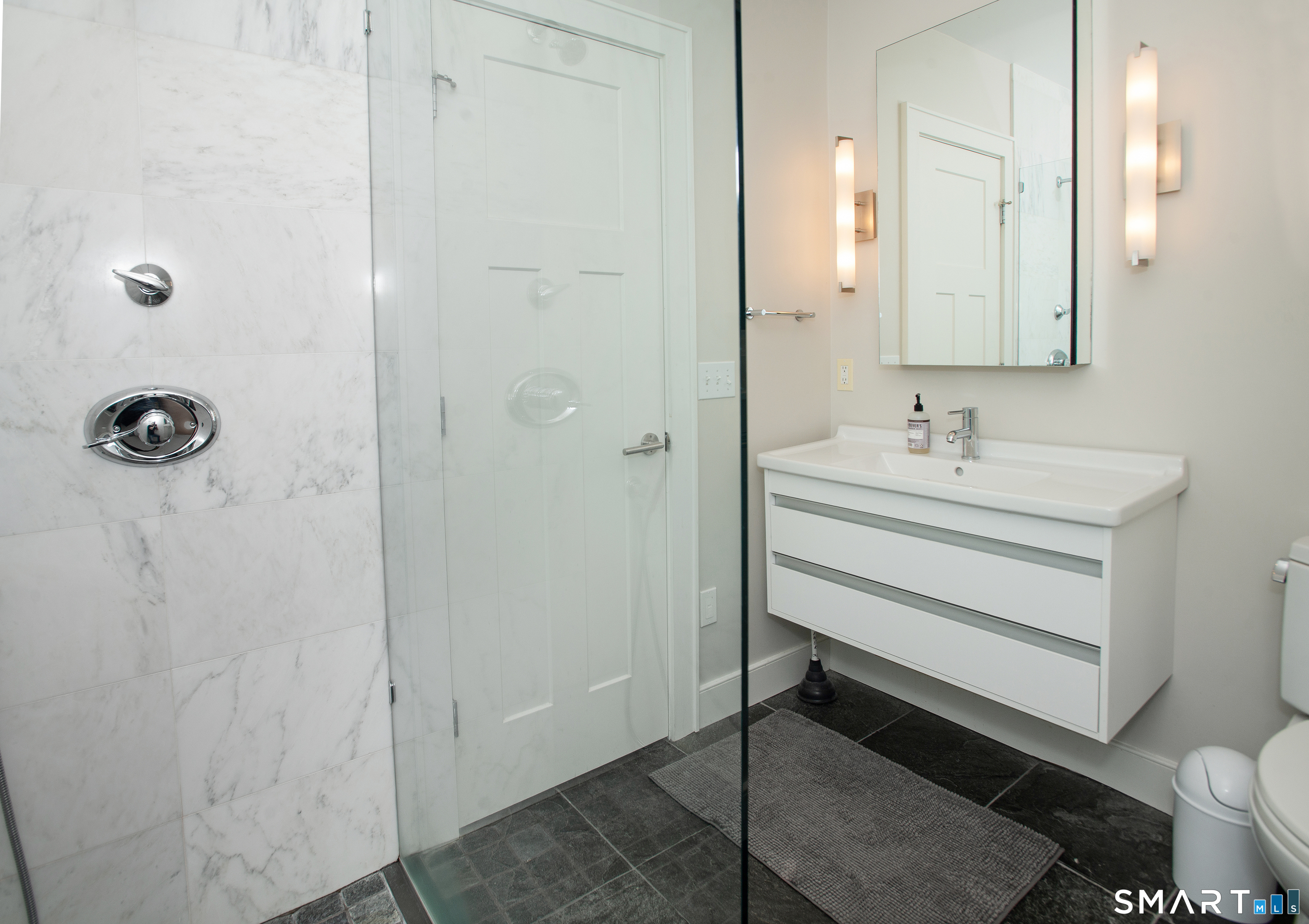 15 Griffith Lane Ridgefield CT 06877
