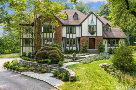 56 Long Lots Road New Canaan CT 06840