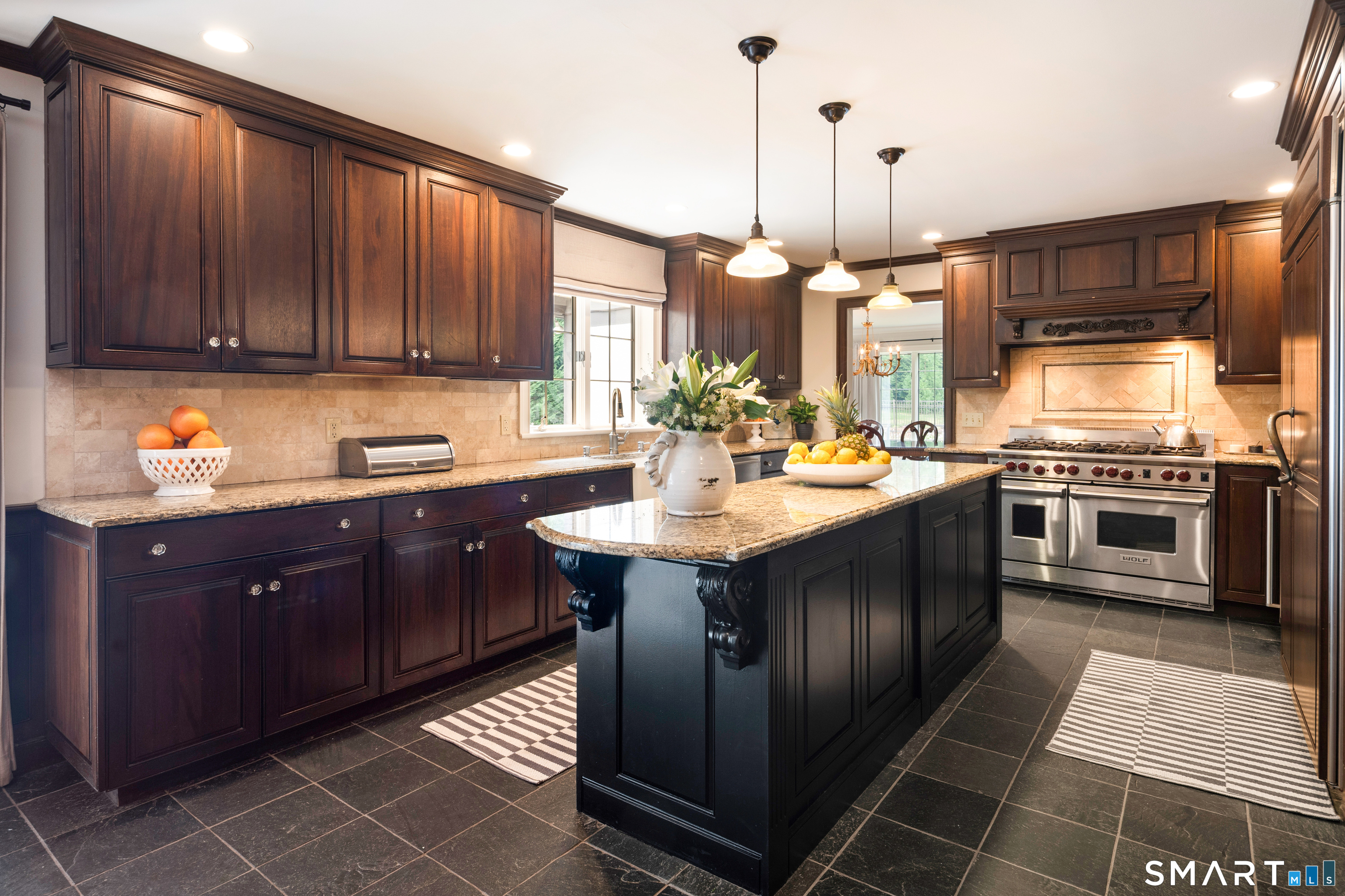 56 Long Lots Road New Canaan CT 06840