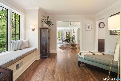 56 Long Lots Road New Canaan CT 06840