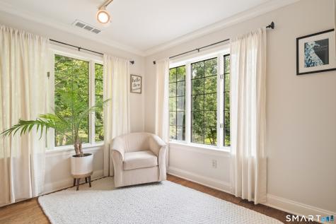 56 Long Lots Road New Canaan CT 06840
