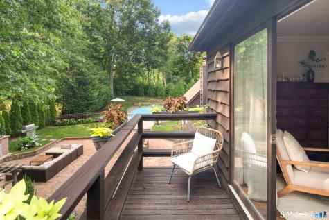 56 Long Lots Road New Canaan CT 06840