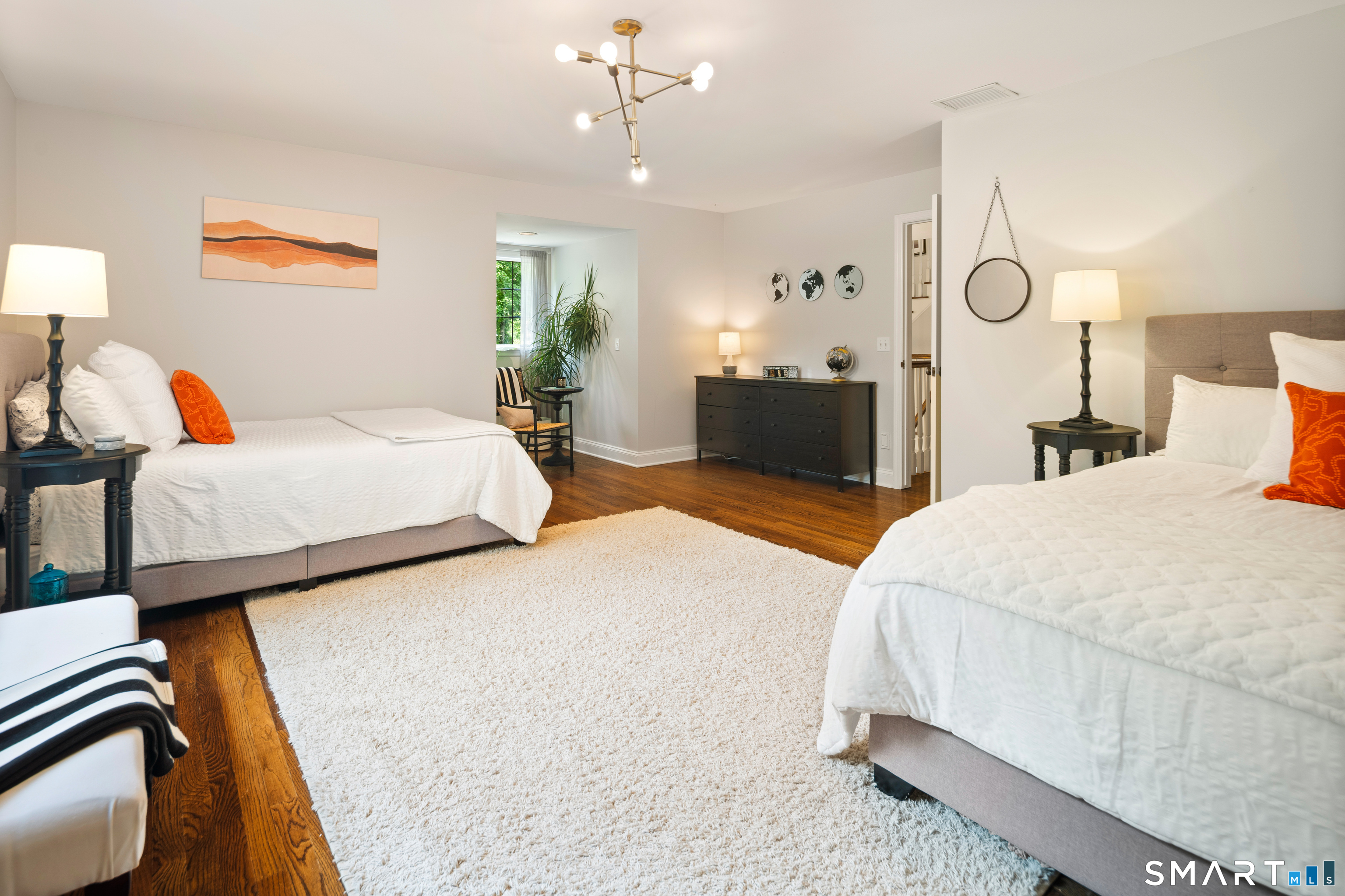 56 Long Lots Road New Canaan CT 06840