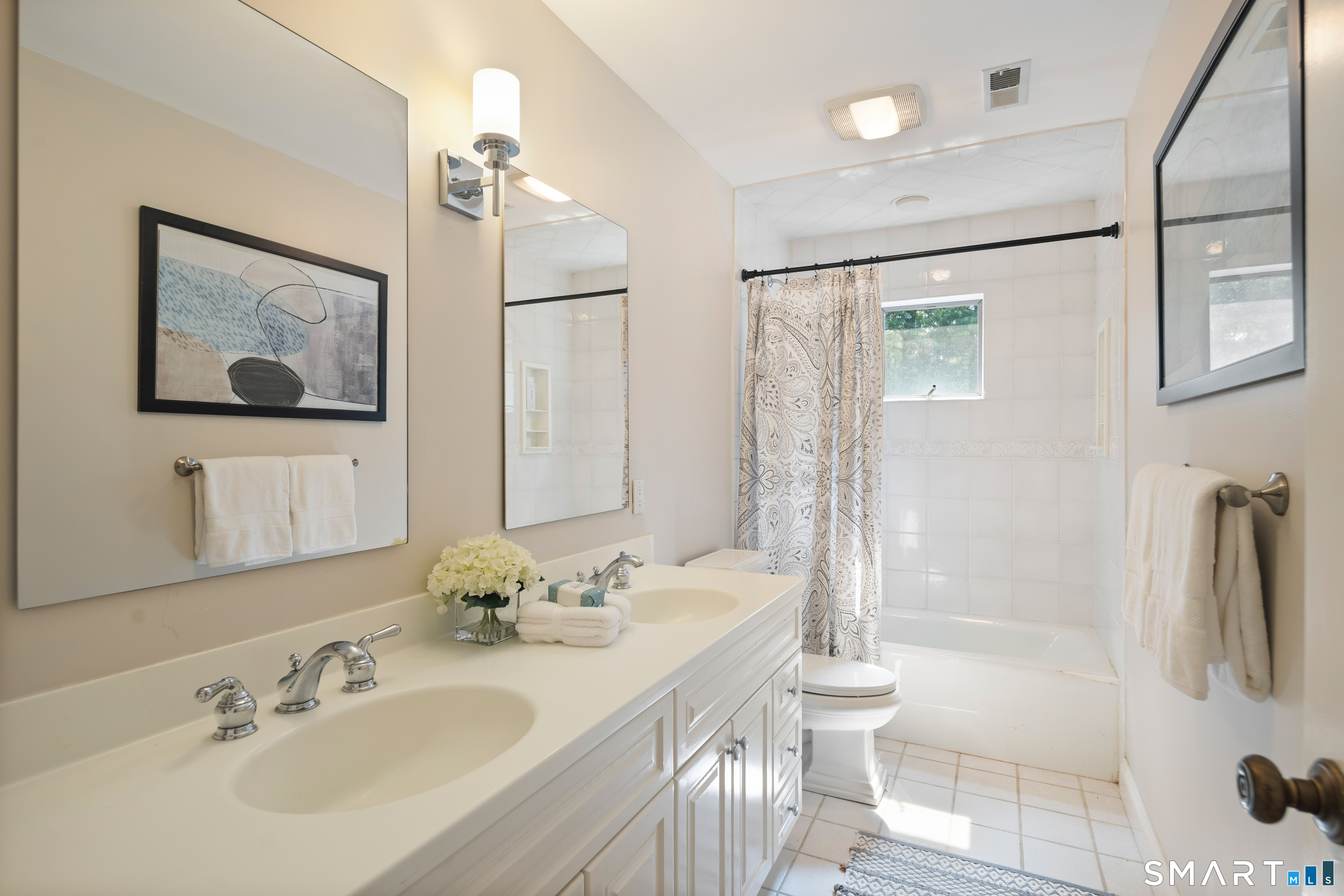 56 Long Lots Road New Canaan CT 06840