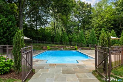 56 Long Lots Road New Canaan CT 06840