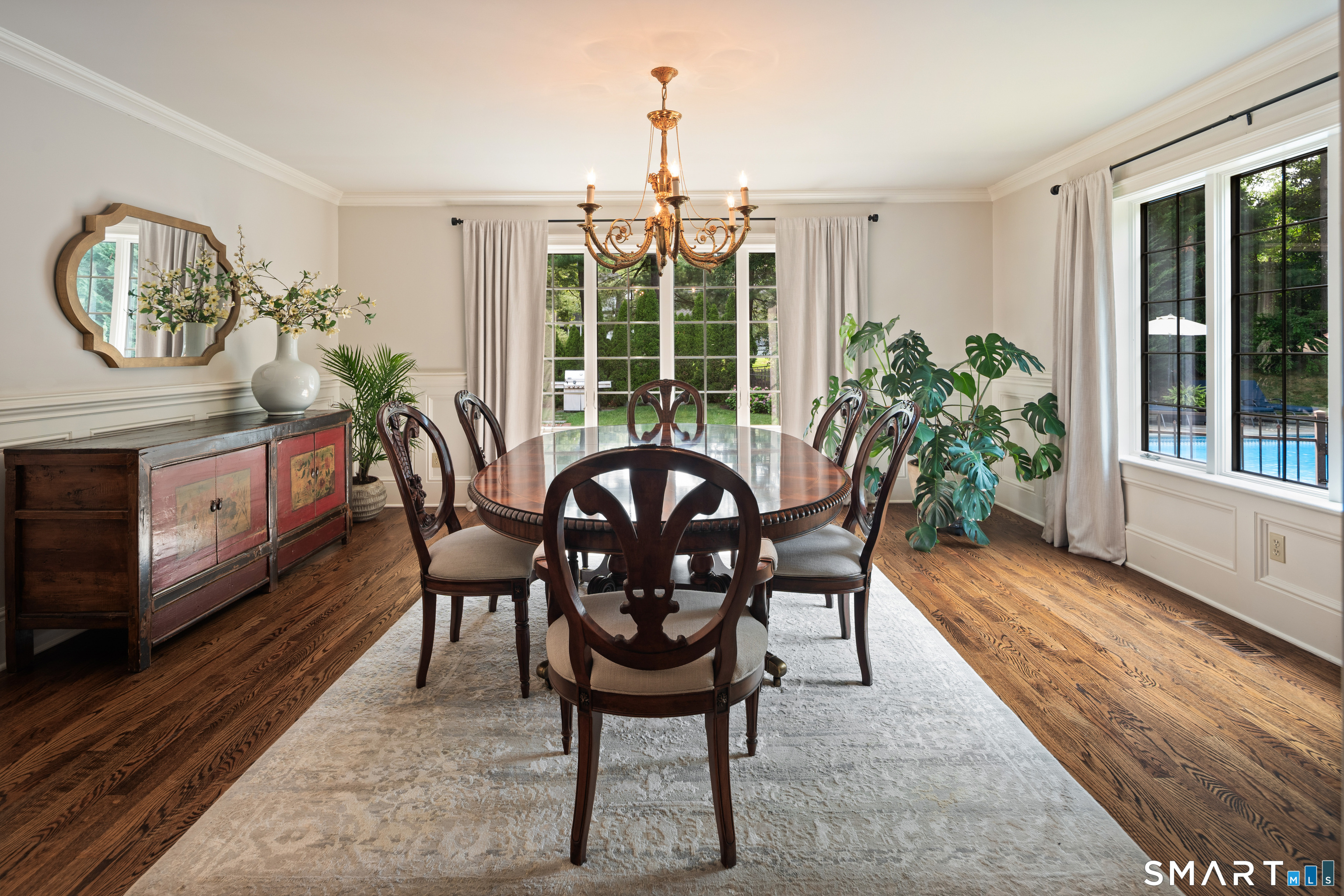 56 Long Lots Road New Canaan CT 06840