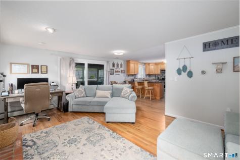 14 Crosswood Road Farmington CT 06032