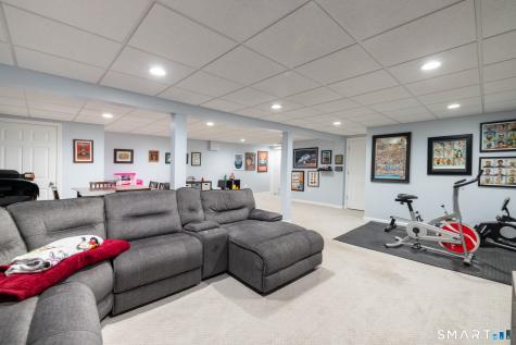 14 Crosswood Road Farmington CT 06032