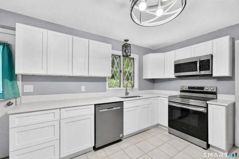 26 Bush Hill Road Brooklyn CT 06234