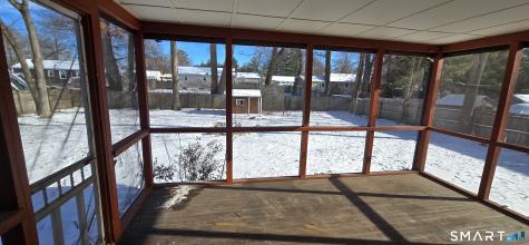 40 Beech Road Enfield CT 06082