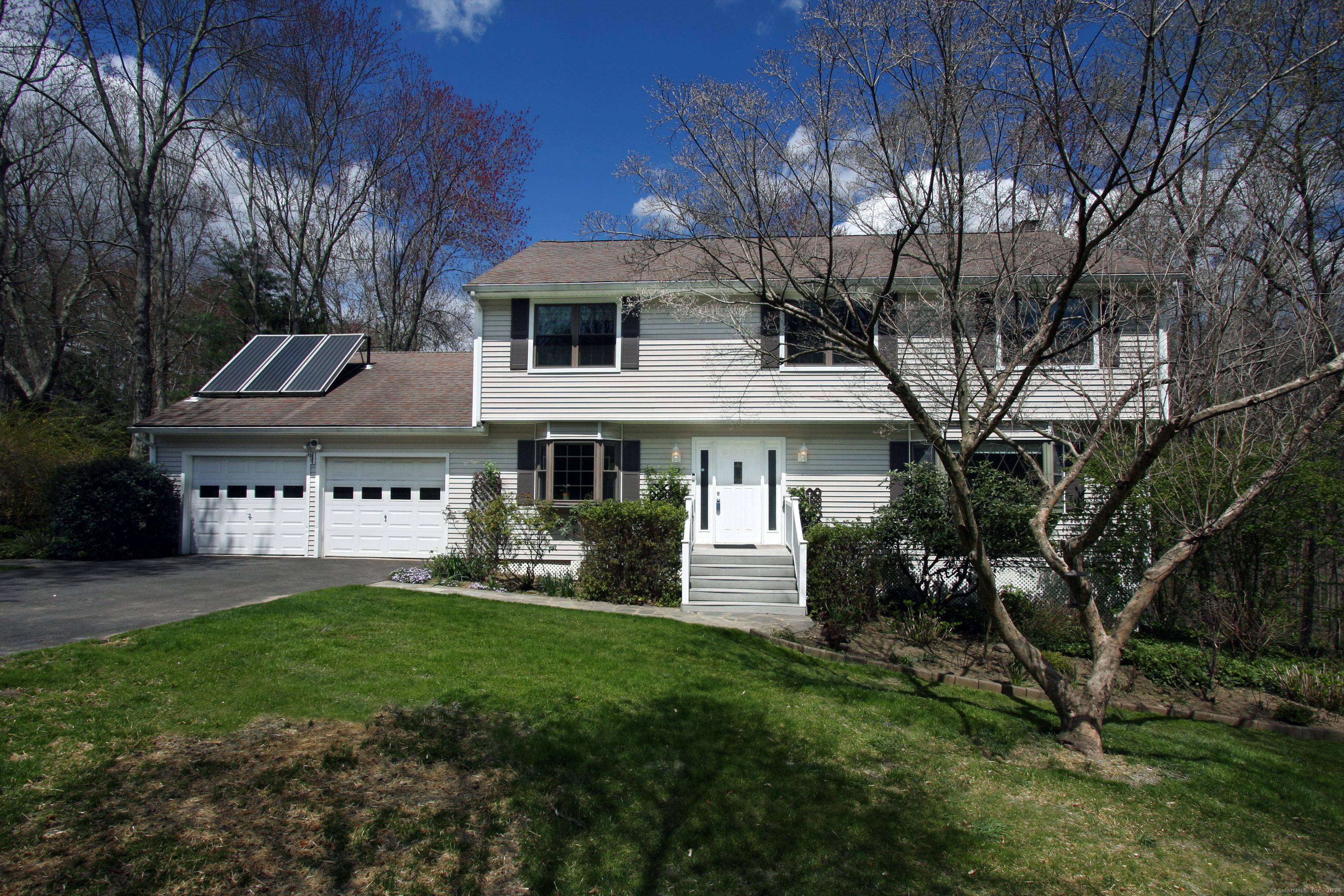 31 Deerfield Lane Monroe CT 06468