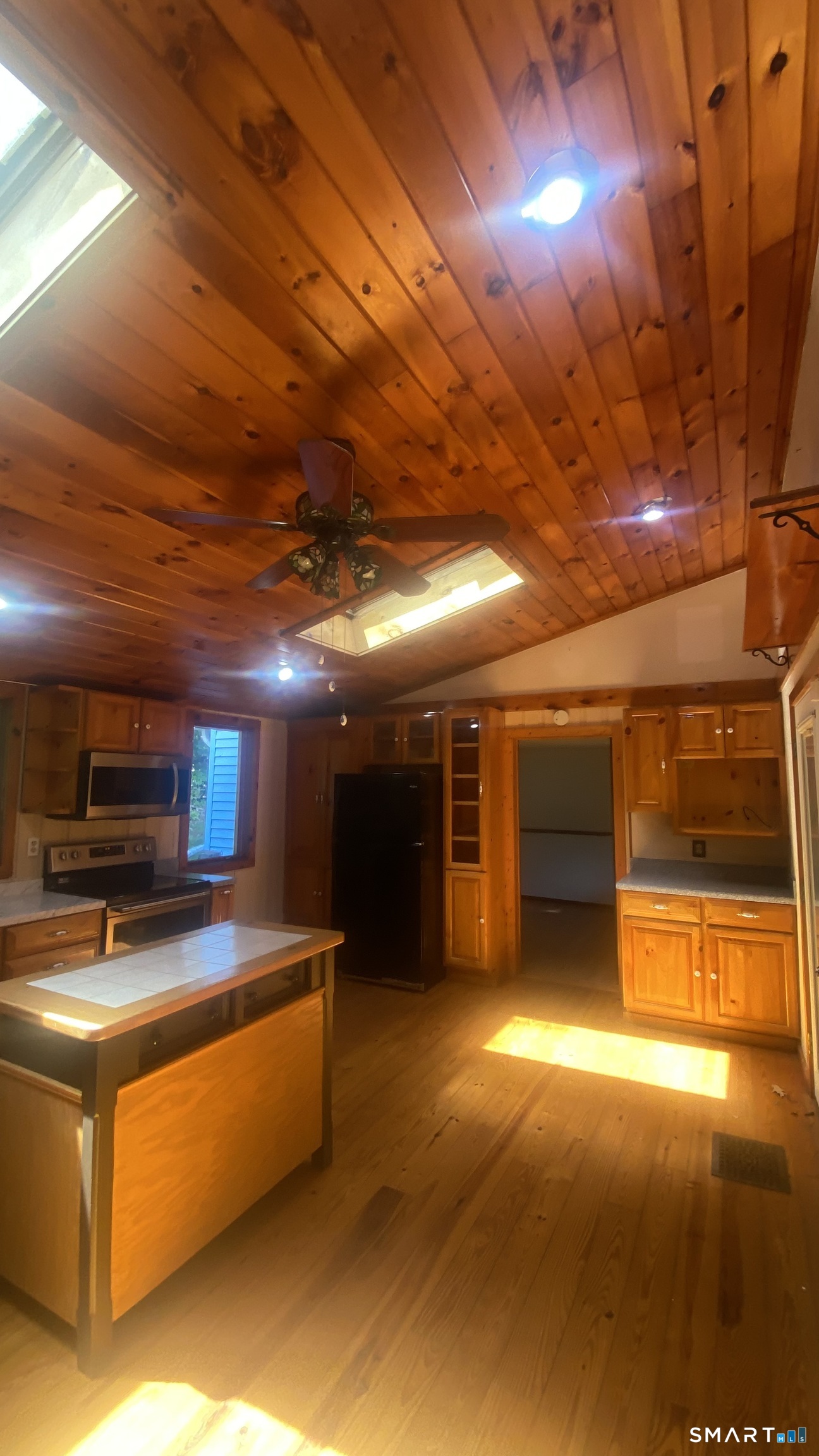 12 Gracey Road Canton CT 06019