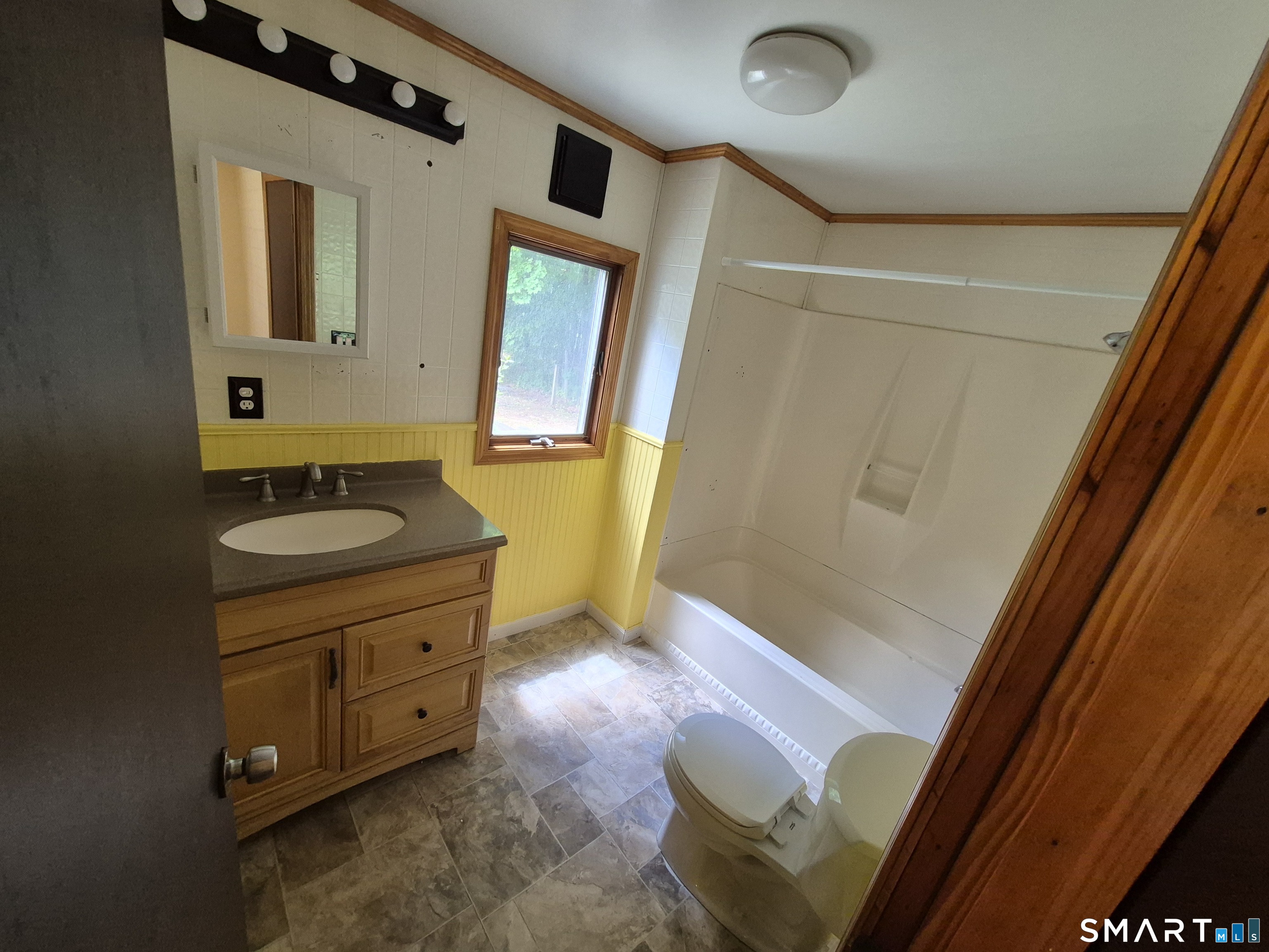 12 Gracey Road Canton CT 06019