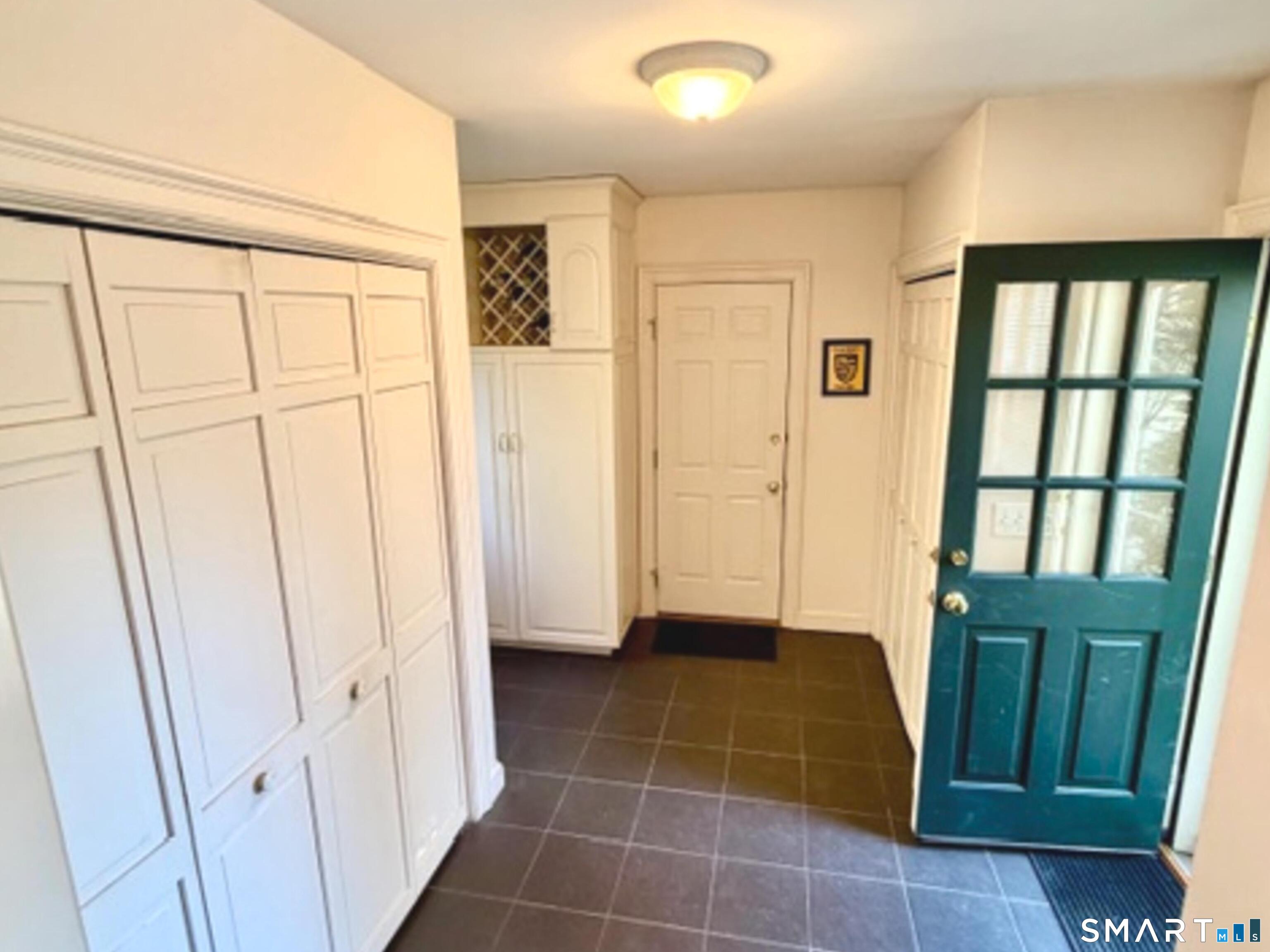 253 Hurlburt Street Glastonbury CT 06033