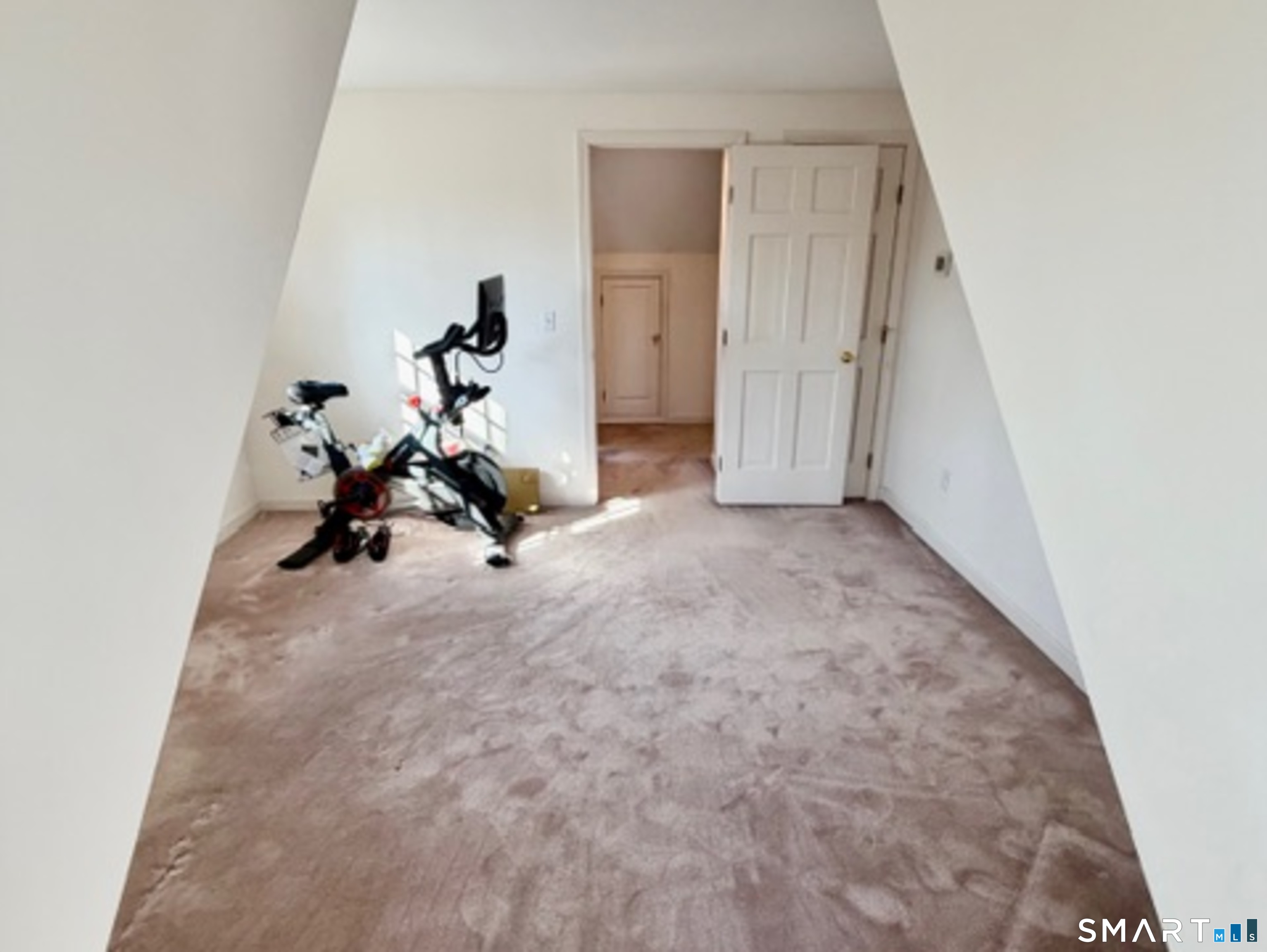 253 Hurlburt Street Glastonbury CT 06033