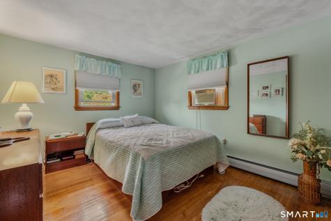 119 Park Ave Extension Montville CT 06382