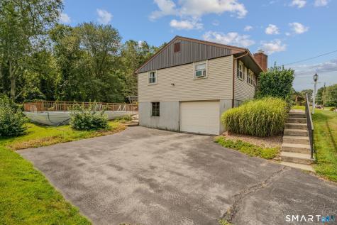 119 Park Ave Extension Montville CT 06382