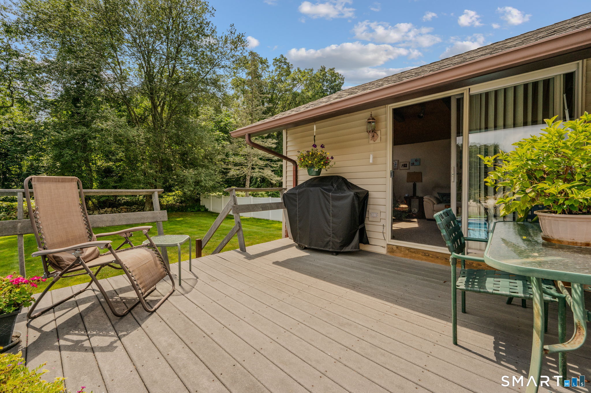 119 Park Ave Extension Montville CT 06382