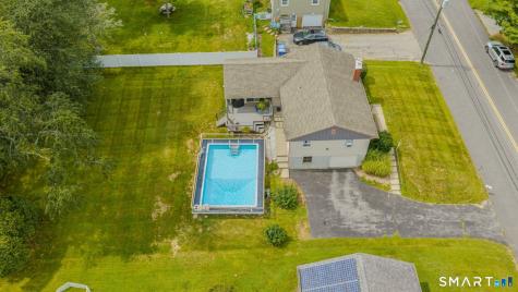 119 Park Ave Extension Montville CT 06382