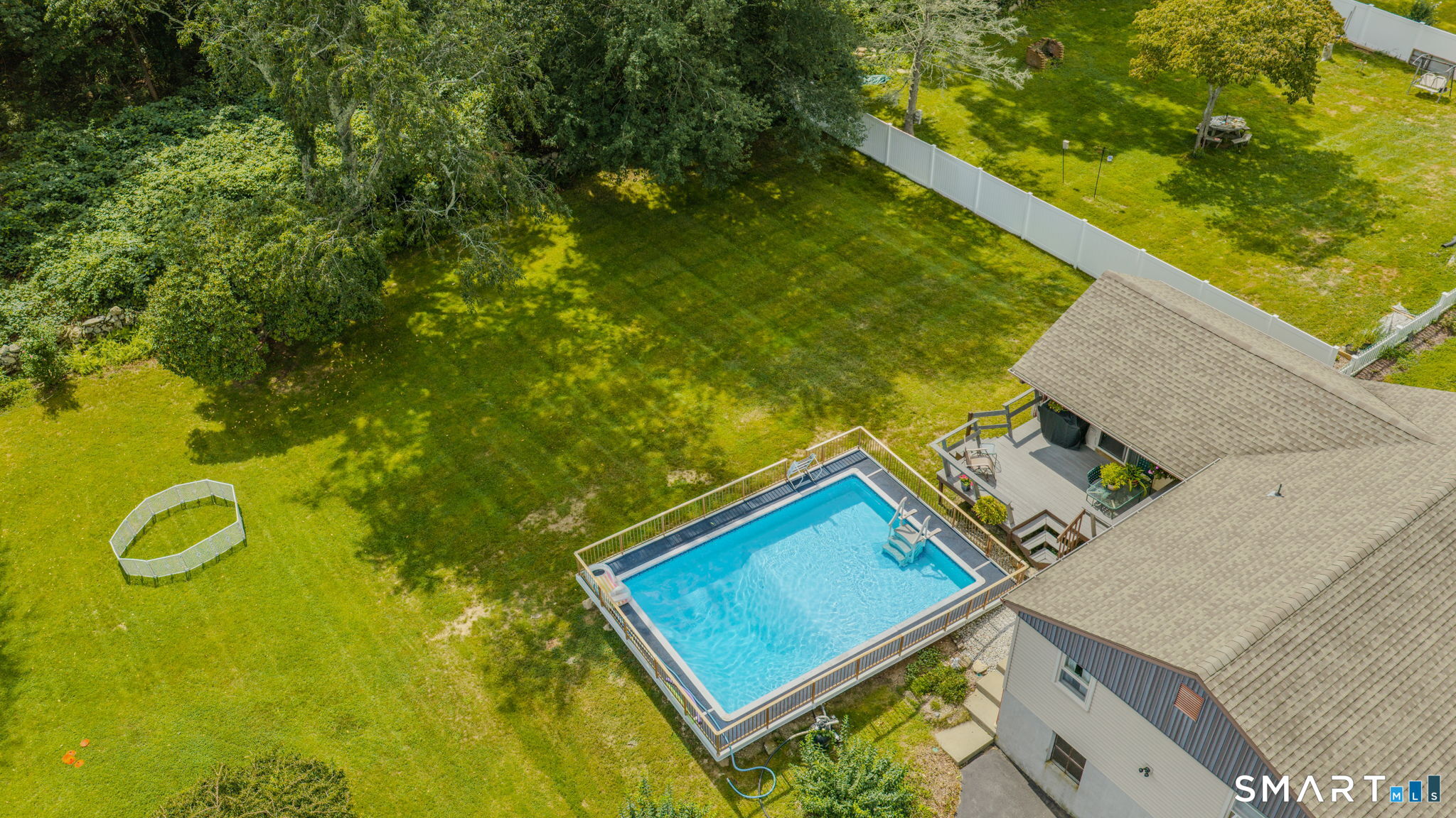 119 Park Ave Extension Montville CT 06382
