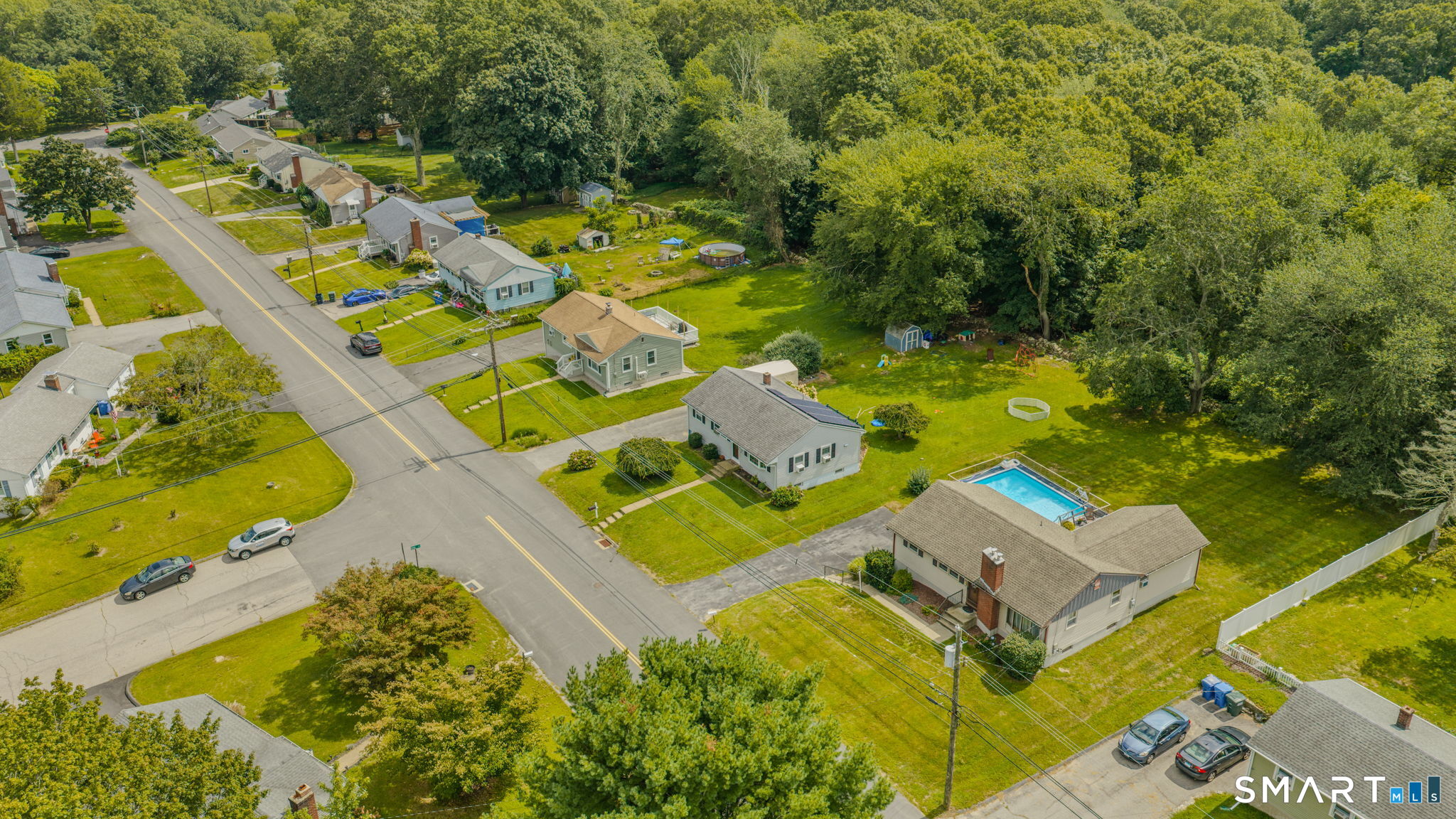 119 Park Ave Extension Montville CT 06382