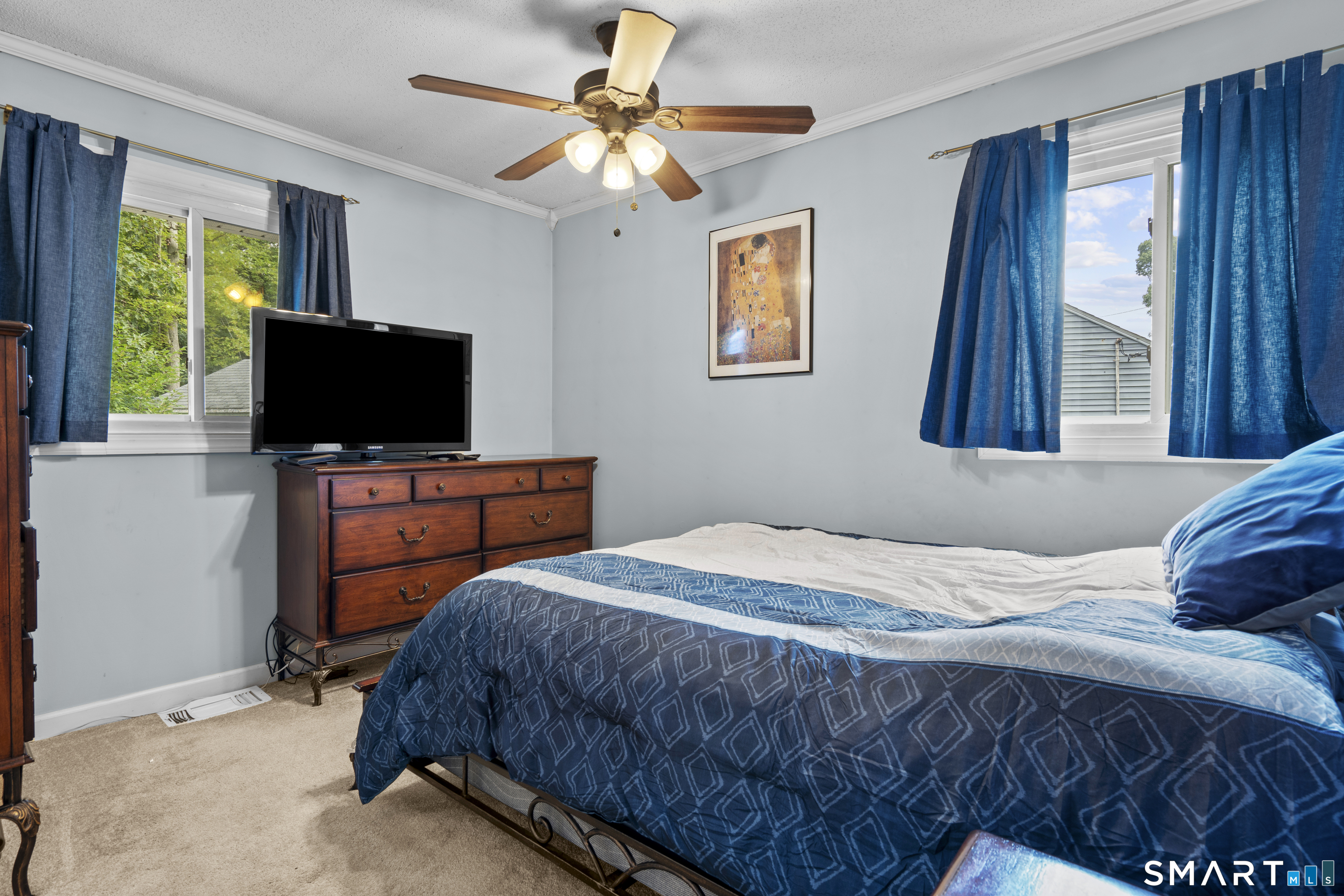 668 Bradley Street East Haven CT 06512