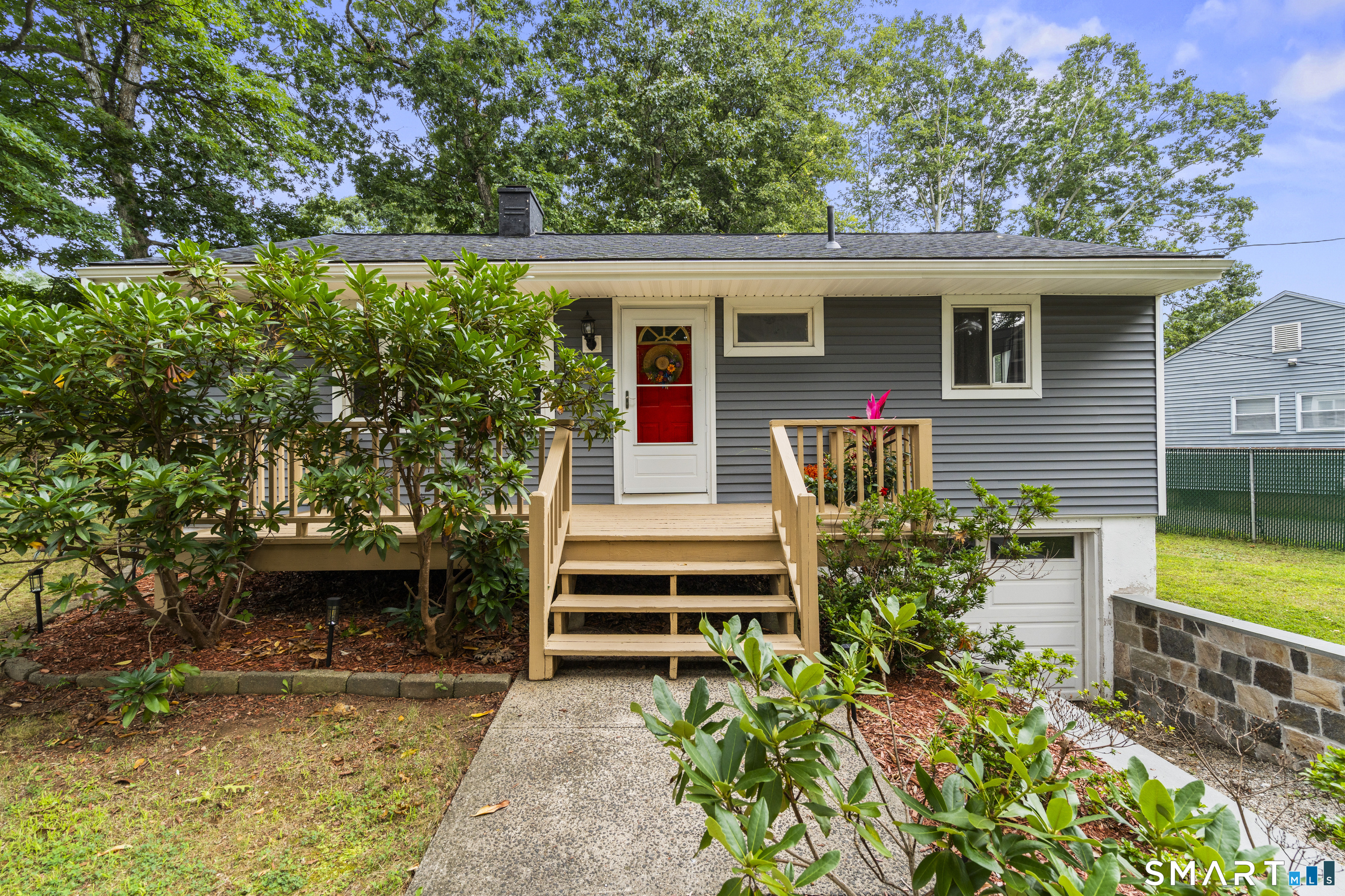 668 Bradley Street East Haven CT 06512