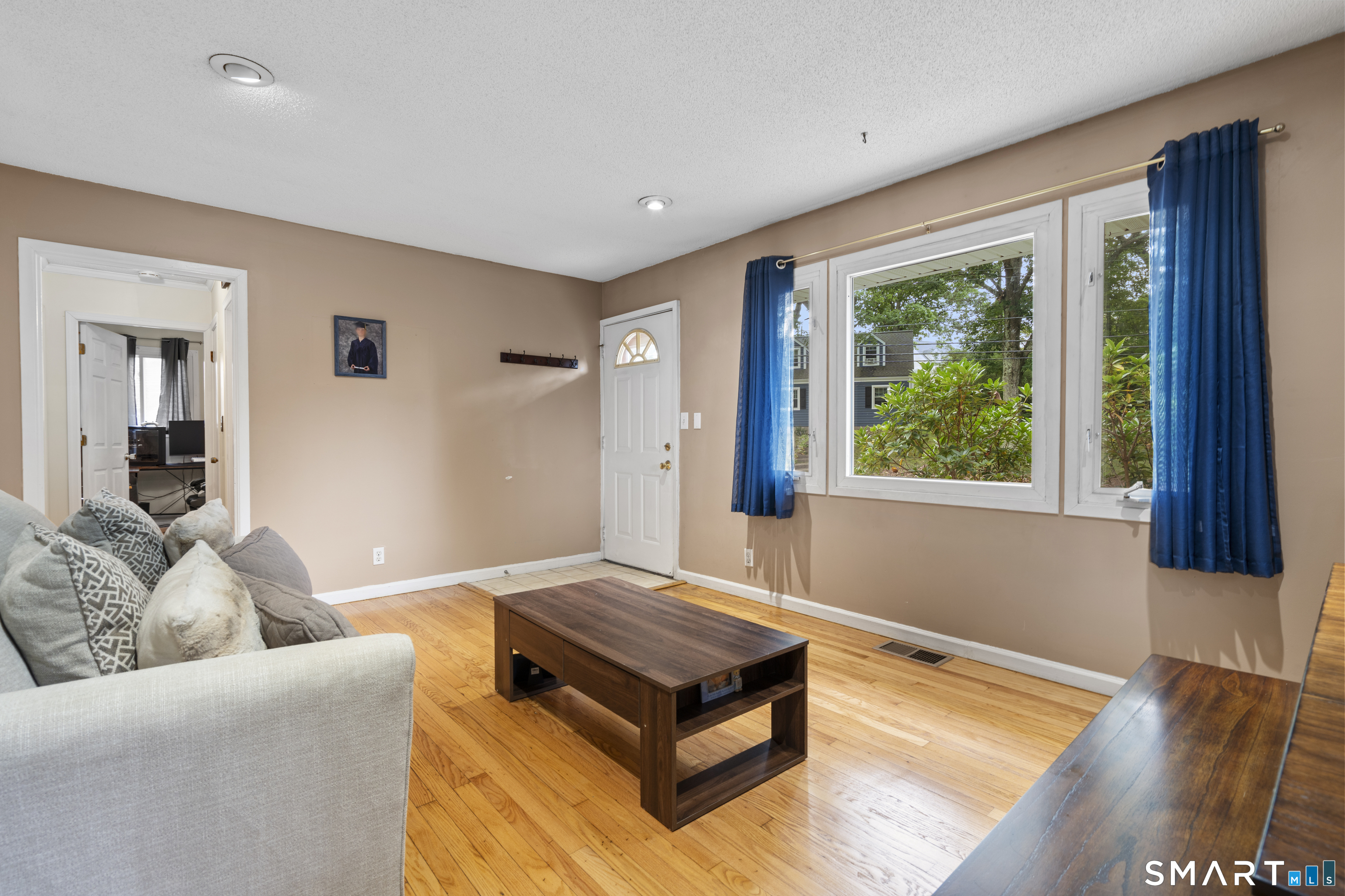 668 Bradley Street East Haven CT 06512