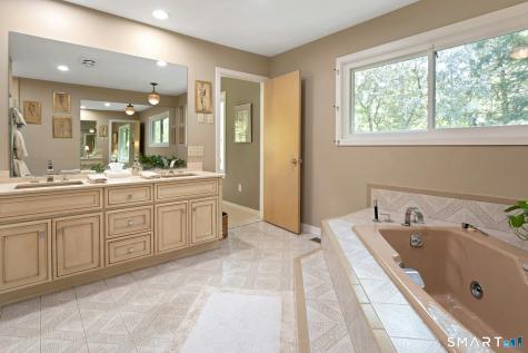 33 Butternut Lane Stamford CT 06903
