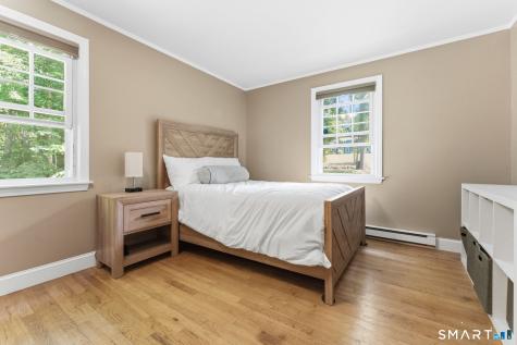 105 Dean Road East Lyme CT 06333