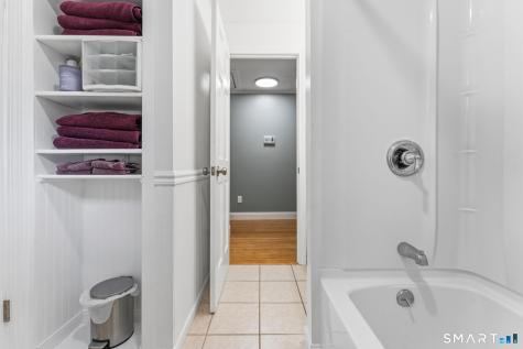 105 Dean Road East Lyme CT 06333
