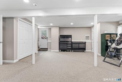 105 Dean Road East Lyme CT 06333
