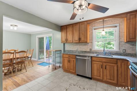 105 Dean Road East Lyme CT 06333