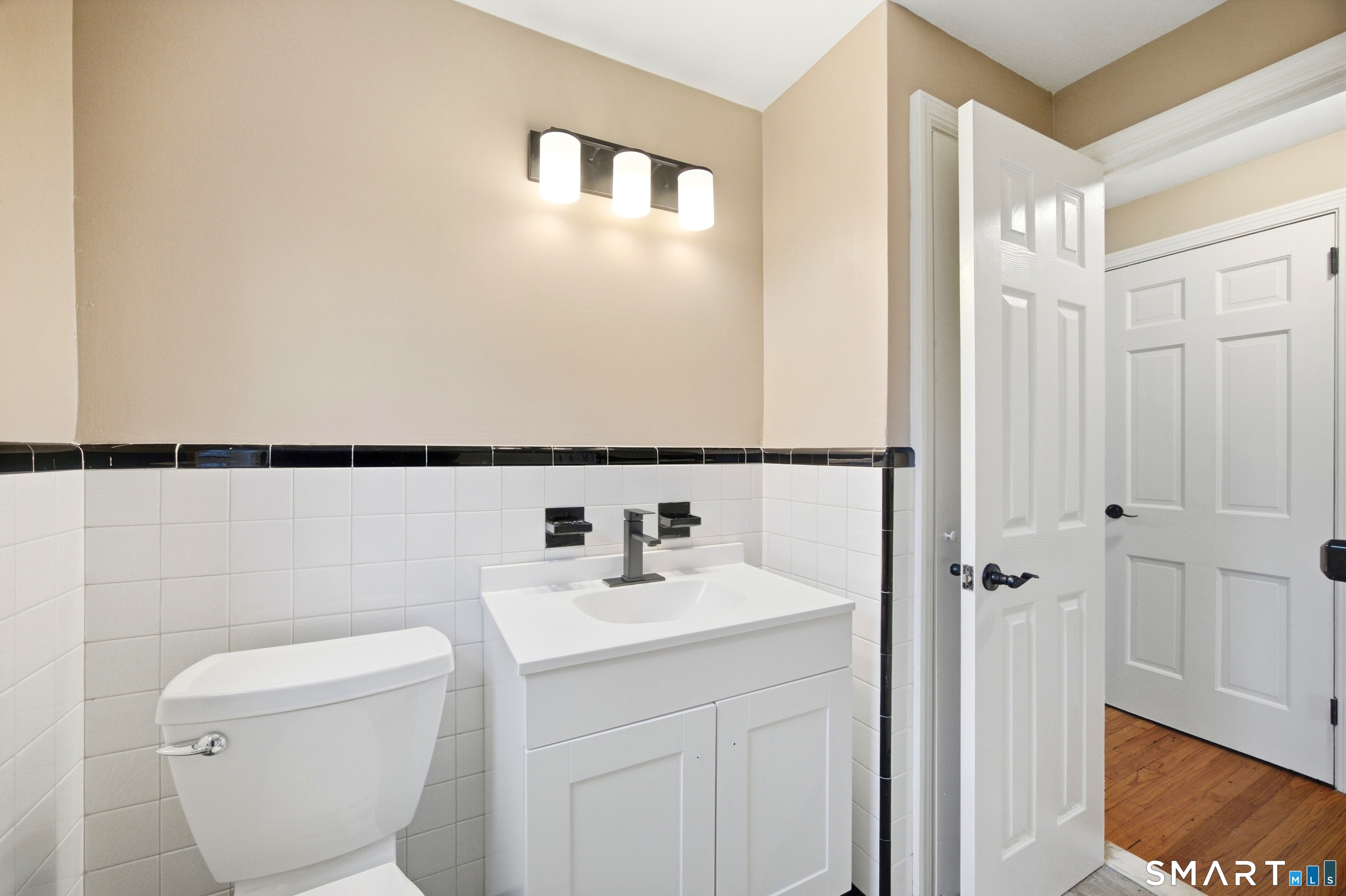 140 Matianuck Avenue Windsor CT 06095