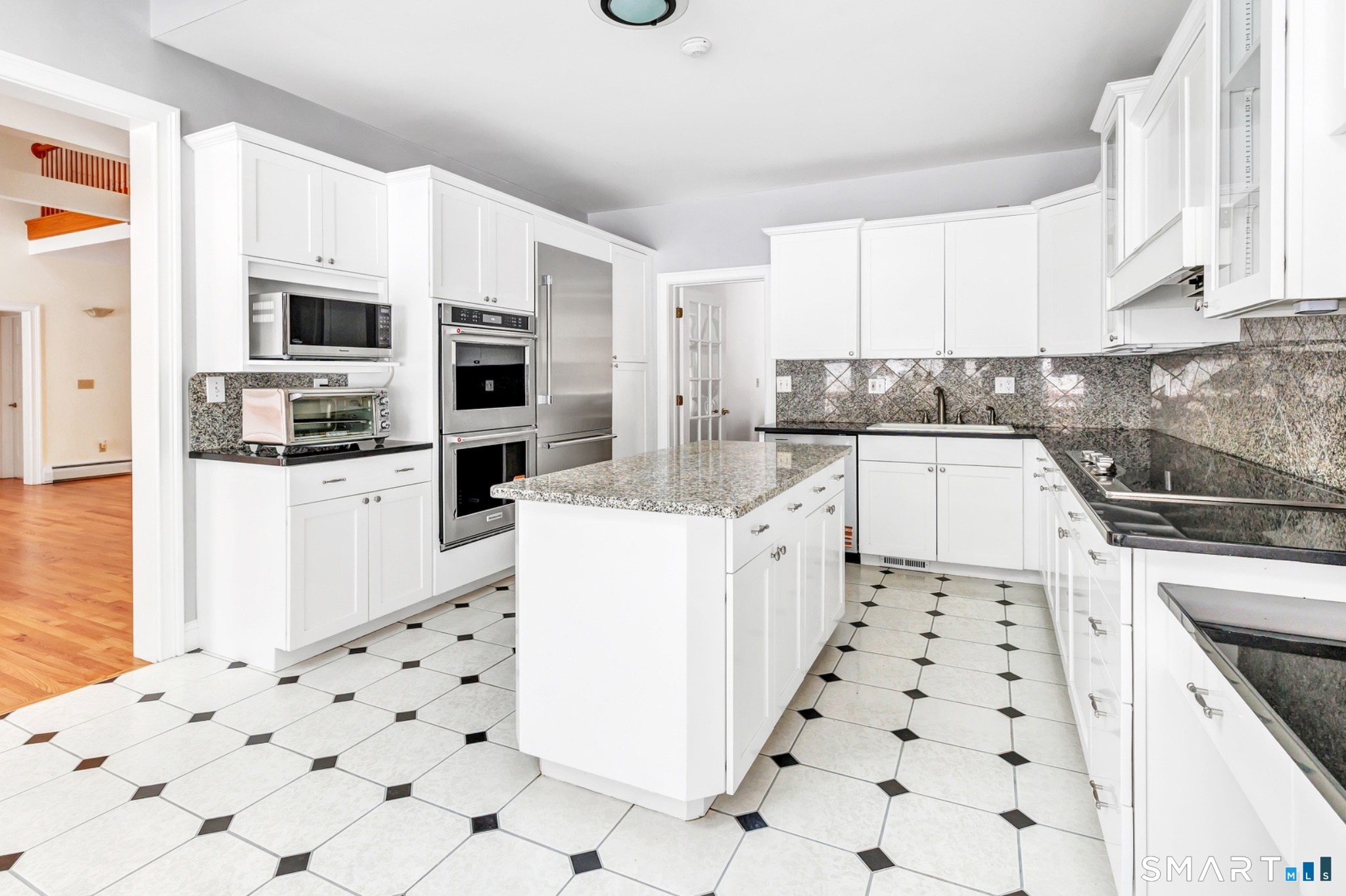 461 Amity Road Woodbridge CT 06525